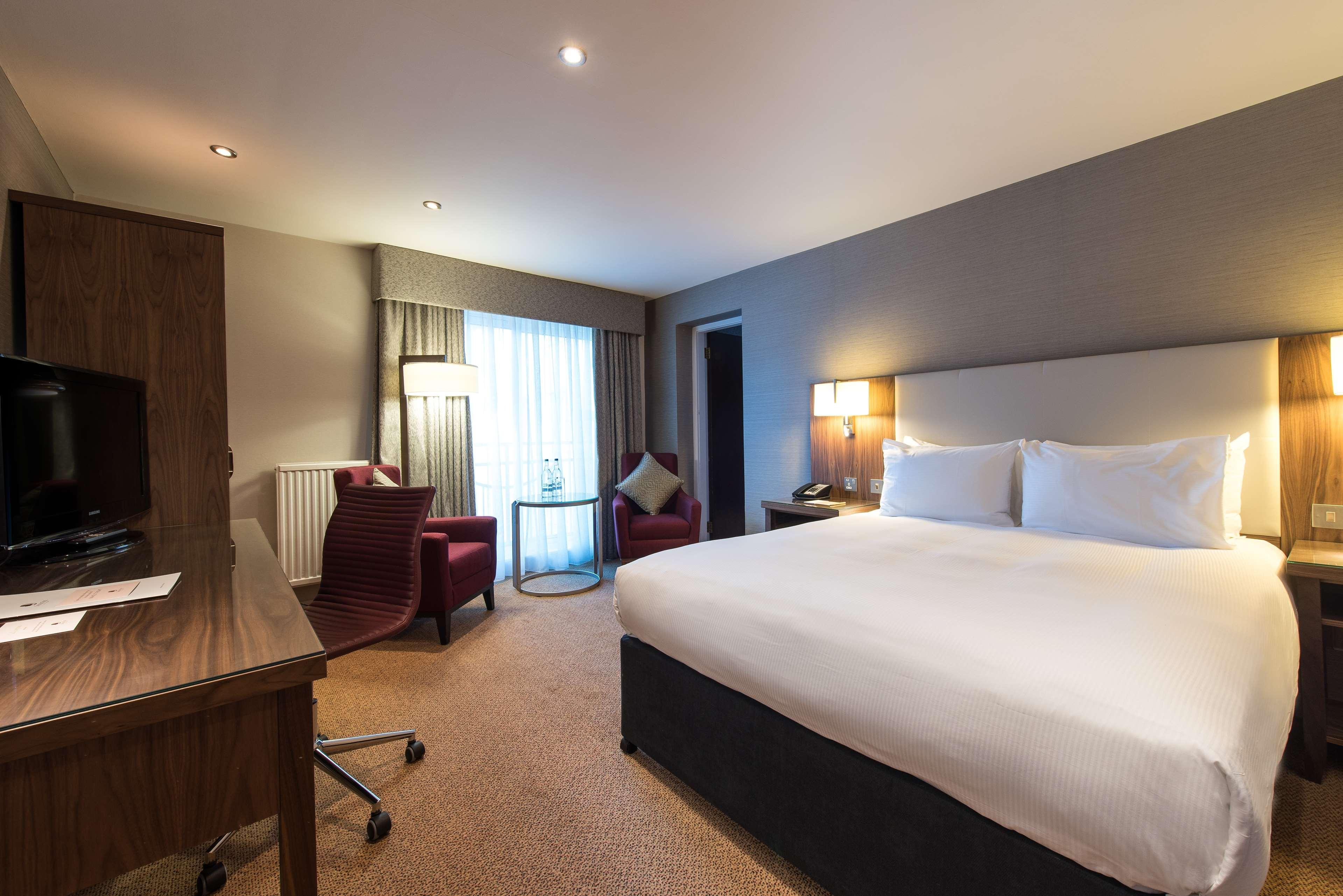 Doubletree By Hilton Aberdeen Treetops Exterior photo