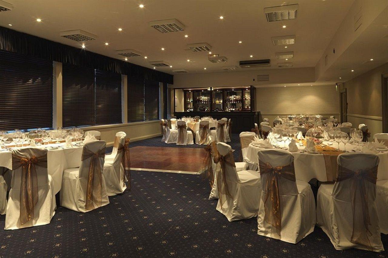 Doubletree By Hilton Aberdeen Treetops Exterior photo